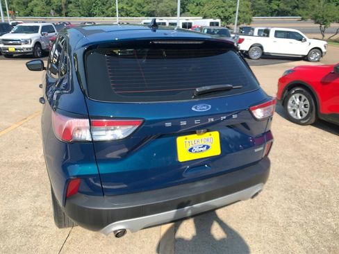 Used 2020 Ford Escape S image 6