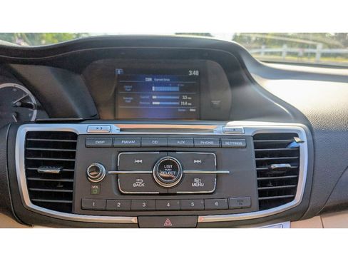 Used 2015 Honda Accord EX image 21