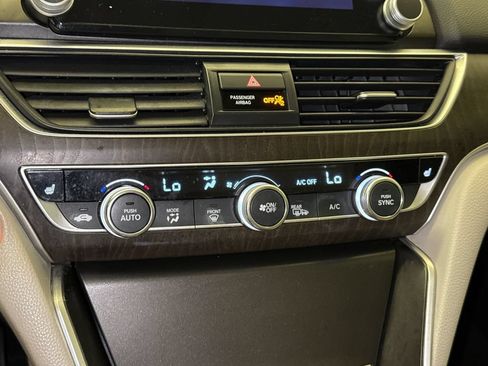 Used 2018 Honda Accord EX-L image 26