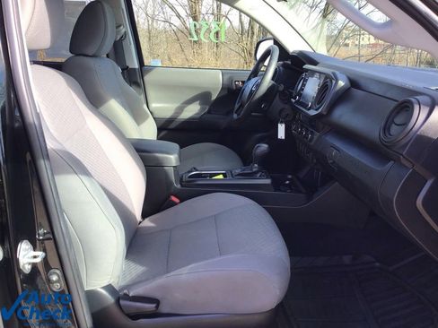 Used 2023 Toyota Tacoma SR image 19