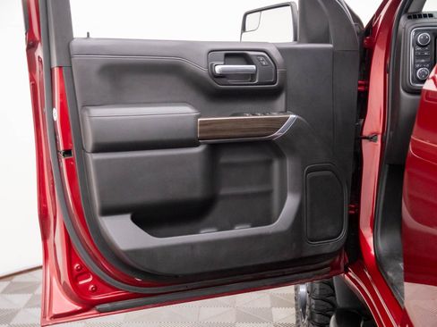 Used 2019 Chevrolet Silverado 1500 LT image 12