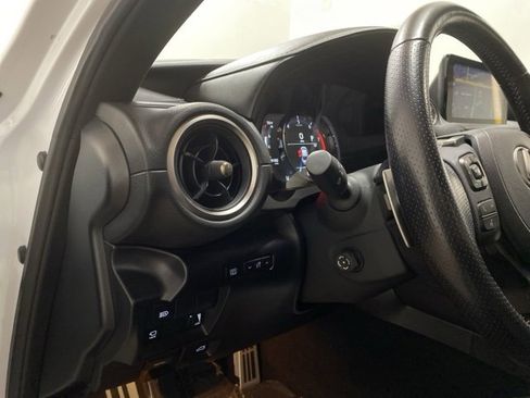 Used 2022 Lexus IS 350 F Sport image 15