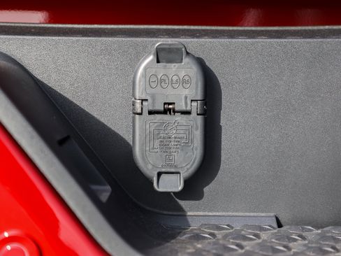 New 2026 GMC Canyon Elevation w/ Convenience Package image 10