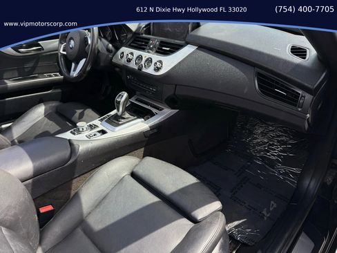 Used 2014 BMW Z4 sDrive35i image 10