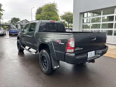 Used 2011 Toyota Tacoma 4x4 Double Cab w/ TRD Sport Pkg w/JBL Audio image 3