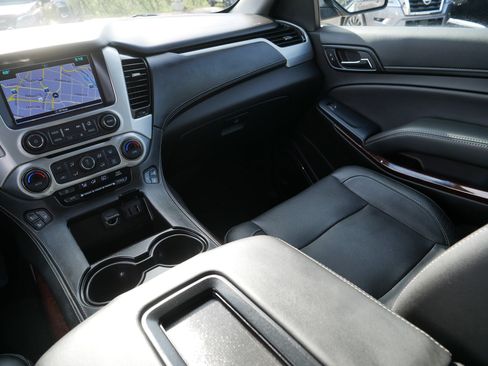 Used 2018 GMC Yukon SLT w/ Open Road Package AWD/4WD image 11