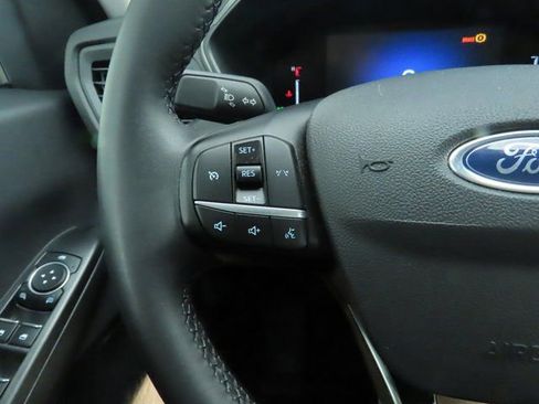 Used 2023 Ford Escape Active image 11