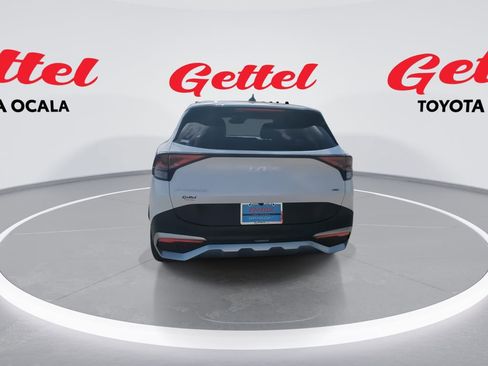 Used 2025 Kia Sportage LX image 7