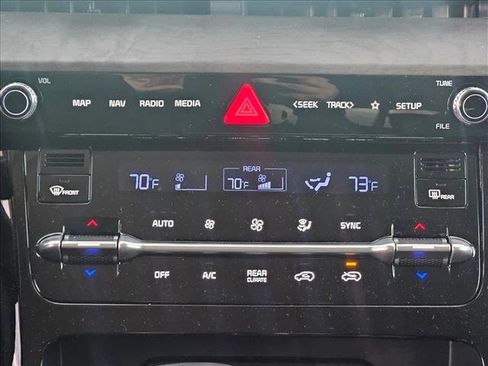 Used 2024 Kia Carnival SX image 17