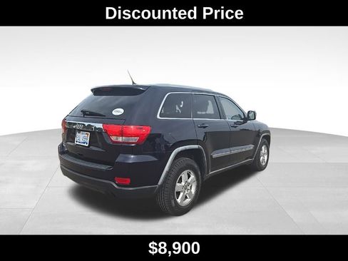 Used 2011 Jeep Grand Cherokee Laredo AWD/4WD image 3