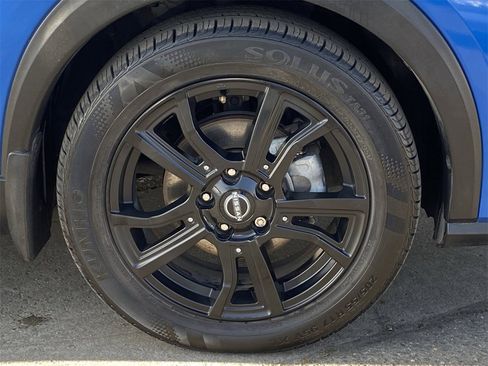 Certified 2022 Nissan Kicks SR image 7