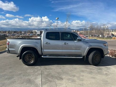 Used 2021 Toyota Tacoma TRD Sport image 8