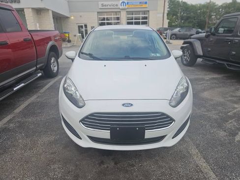 Used 2016 Ford Fiesta SE FWD image 3