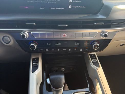 Used 2024 Kia Telluride S w/ S Sunroof Package FWD image 12