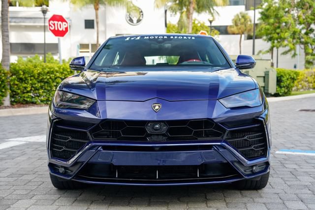 Used 2022 Lamborghini Urus AWD/4WD image 7