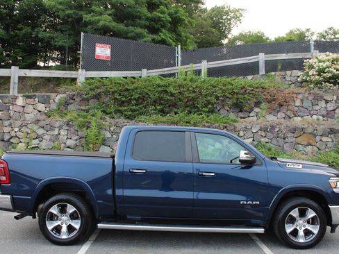 Used 2019 RAM 1500 Laramie AWD/4WD image 5
