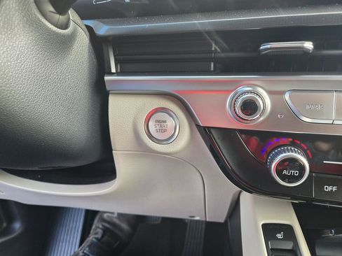 New 2025 Kia Telluride S image 18