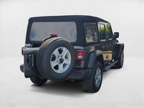 Used 2021 Jeep Wrangler Unlimited Sport image 10
