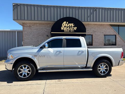 Used 2017 RAM 1500 Limited image 2