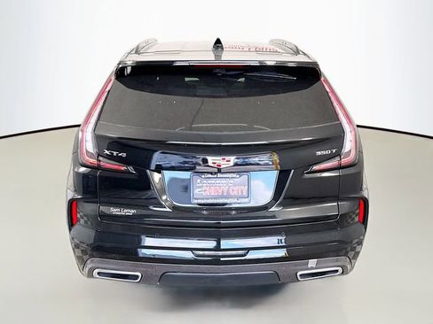 Used 2024 Cadillac XT4 Sport w/ Technology Package image 7