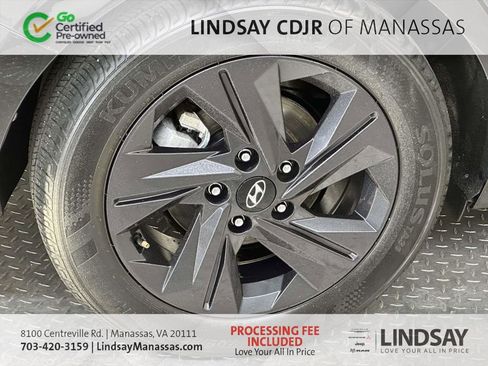 Used 2023 Hyundai Elantra SEL w/ Cargo Package FWD image 12