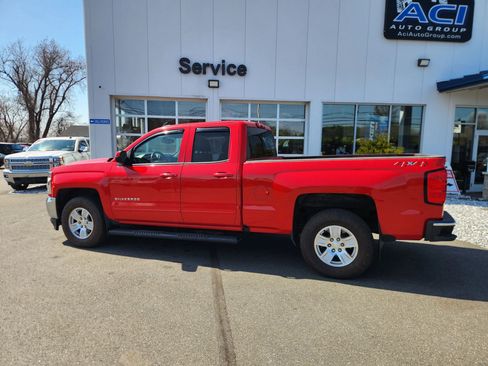 Used 2018 Chevrolet Silverado 1500 LT w/ All Star Edition image 9