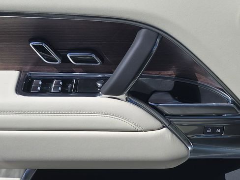 New 2026 Land Rover Range Rover SE AWD/4WD image 29