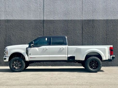 New 2026 Ford F350 Lariat w/ Lariat Premium Package image 2