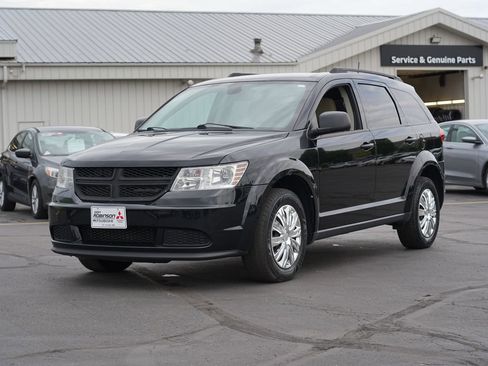 Used 2018 Dodge Journey SE w/ Safe & Sound Group AWD/4WD image 7