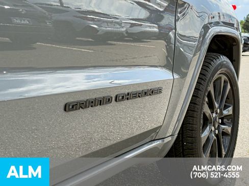 Used 2020 Jeep Grand Cherokee Altitude AWD/4WD image 21