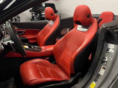 Used 2022 Mercedes-Benz SL 63 AMG 4MATIC image 27