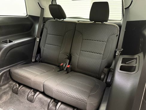 Used 2019 GMC Acadia SLE FWD image 17
