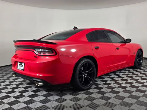 Used 2017 Dodge Charger R/T w/ Blacktop Package image 3