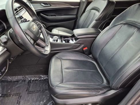 Used 2021 Jeep Grand Cherokee L Limited AWD/4WD image 16