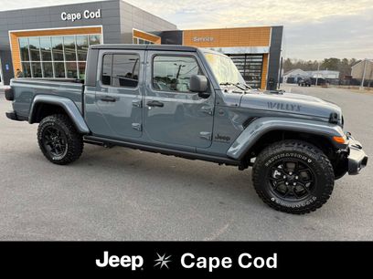 Used 2025 Jeep Gladiator Sport
