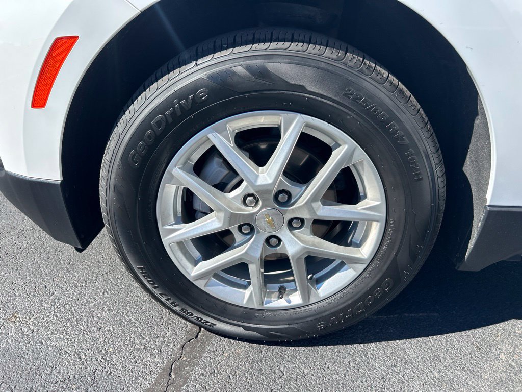 Used 2024 Chevrolet Equinox LT AWD/4WD image 29