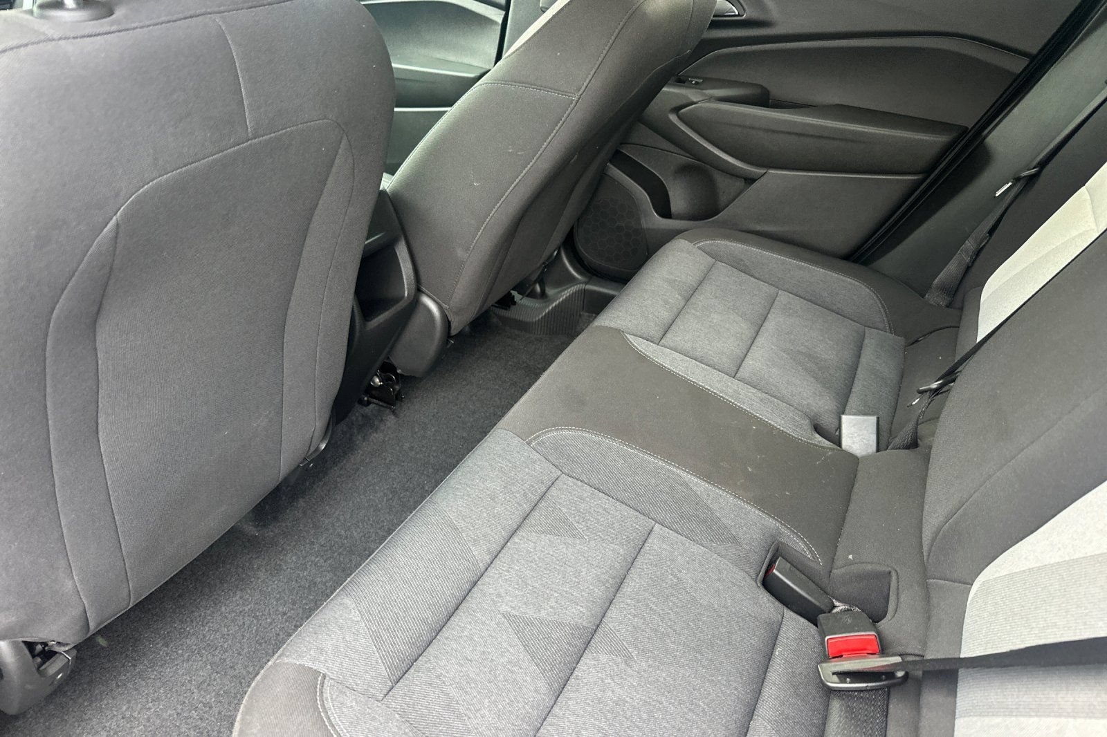 Used 2024 Chevrolet Trax LS FWD image 14