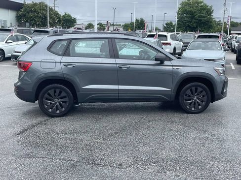 Certified 2023 Volkswagen Taos S FWD image 8