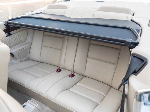 Used 1995 Mercedes-Benz E 320 Convertible image 20