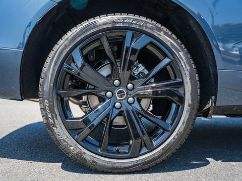 New 2026 Volvo XC60 B5 Ultra w/ Climate Package AWD/4WD image 19