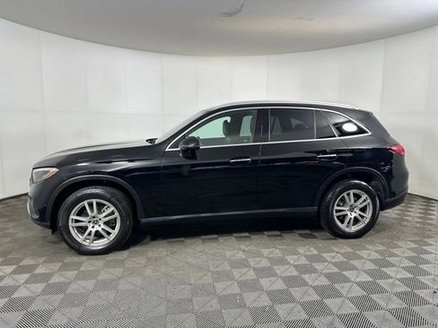Used 2023 Mercedes-Benz GLC 300 4MATIC image 6