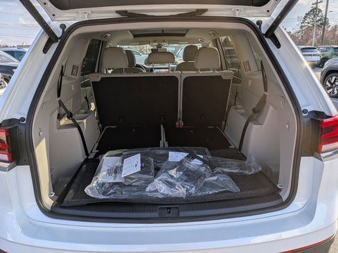 New 2026 Volkswagen Atlas SE AWD/4WD image 32