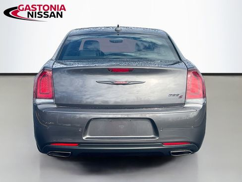 Used 2023 Chrysler 300 S image 7