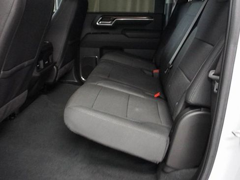 Used 2025 Chevrolet Silverado 3500 LT w/ Convenience Package image 15