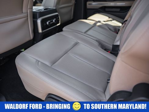 Used 2022 Ford Expedition Max XLT image 36