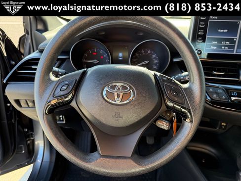 Used 2019 Toyota C-HR LE FWD image 23