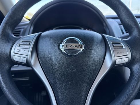 Used 2015 Nissan Altima 2.5 S w/ Power Driver Seat Package FWD image 16