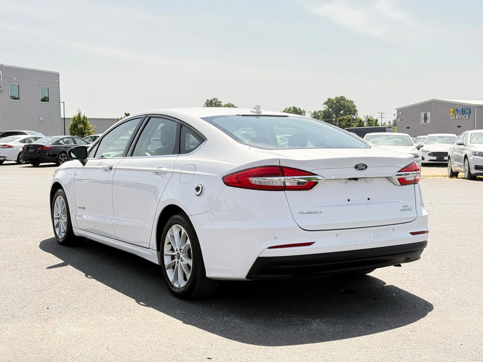 Used 2019 Ford Fusion SE FWD image 8