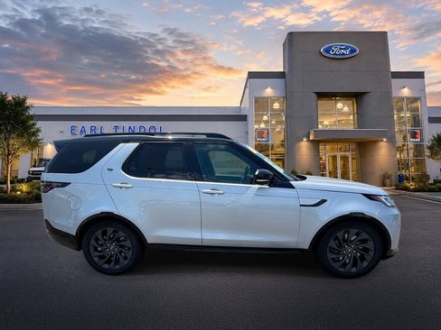 Used 2023 Land Rover Discovery S R-Dynamic AWD/4WD image 9
