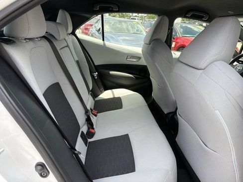 Certified 2024 Toyota Corolla SE w/ SE Package FWD image 19